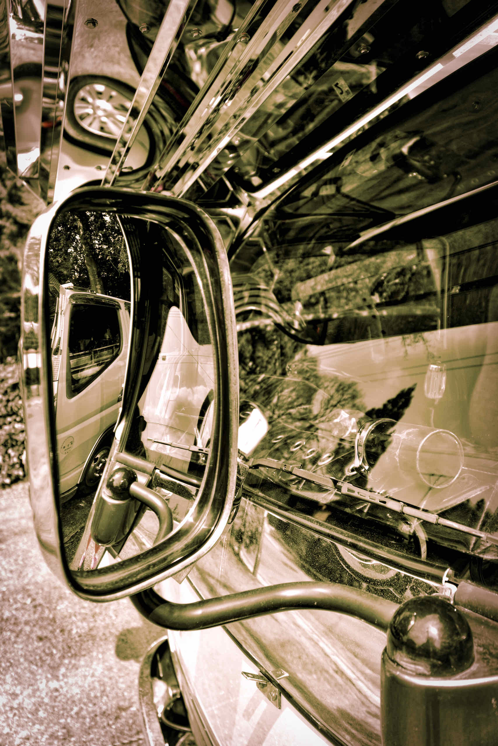 Side Mirror Reflection